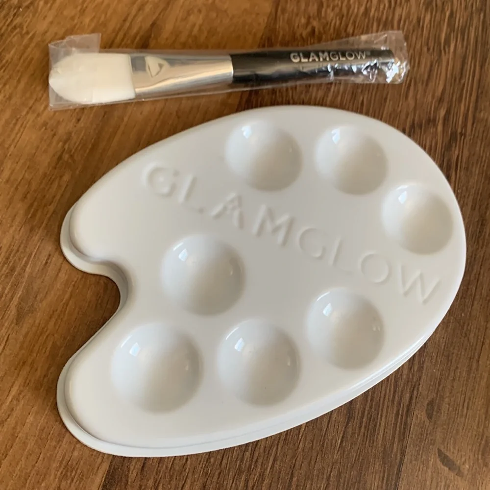 🆕 Face Mask Brush + Palette